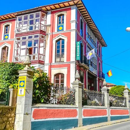 Albergue La Casona Del Peregrino Llanes Eksteriør billede