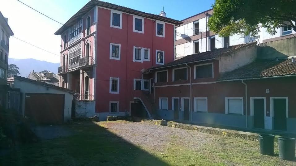 Albergue La Casona Del Peregrino Llanes Eksteriør billede