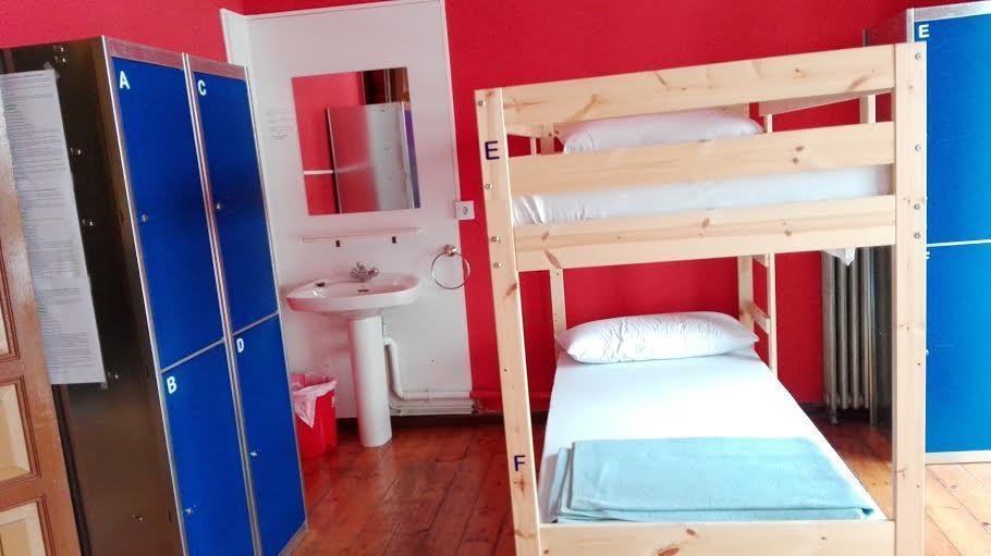 Albergue La Casona Del Peregrino Llanes Eksteriør billede