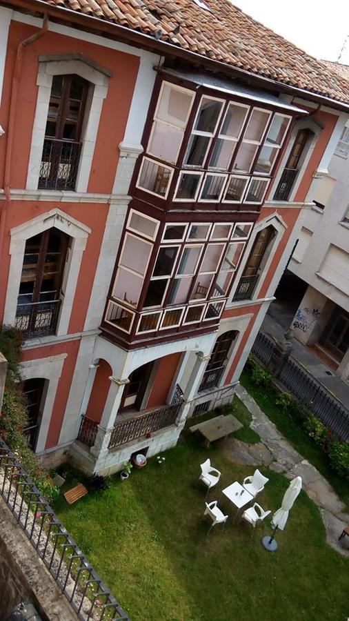 Albergue La Casona Del Peregrino Llanes Eksteriør billede